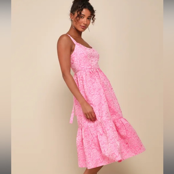 NWT Lulus Midi Dress - Picture 4 of 5